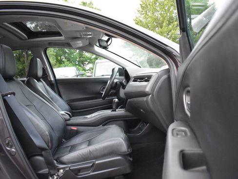 Used 2021 Honda HR-V EX-L image 13