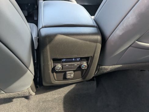 Certified 2024 Buick Enclave Essence w/ Experience Buick Package AWD/4WD image 18