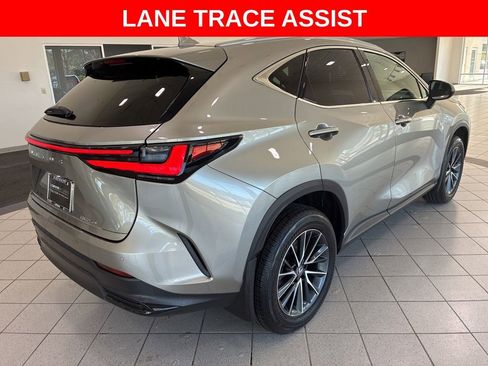 Used 2022 Lexus NX 250 FWD image 8