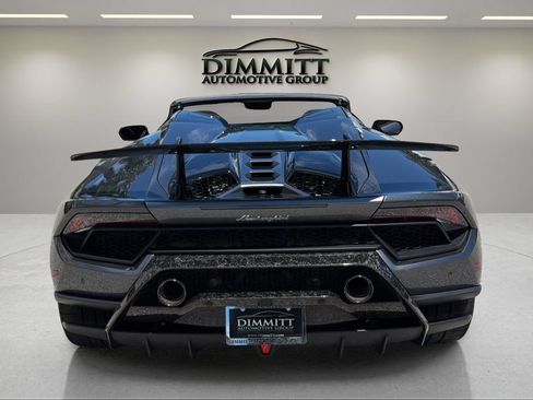 Used 2019 Lamborghini Huracan Performante AWD/4WD image 5