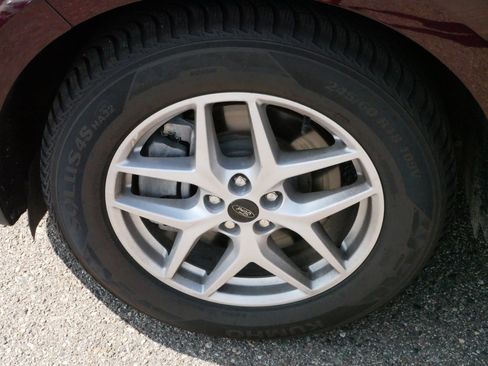 Used 2024 Ford Edge SEL image 15