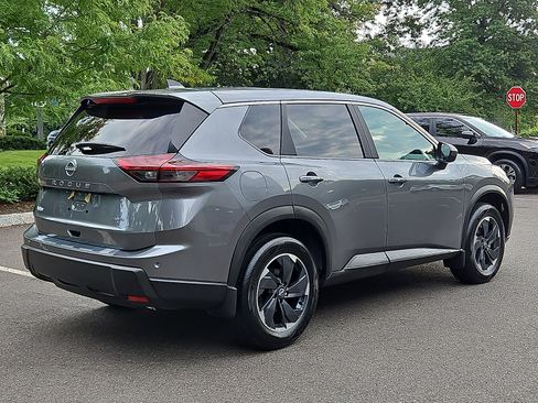 Certified 2026 Nissan Rogue SV w/ Cold Weather Package AWD/4WD image 6