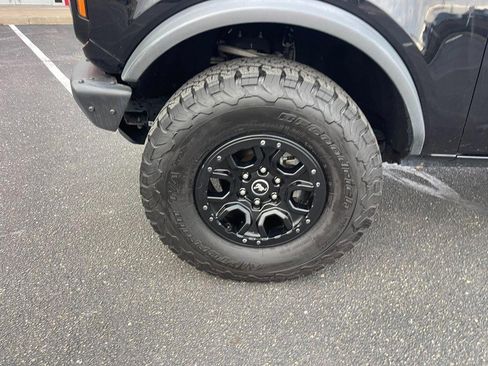 Used 2022 Ford Bronco Wildtrak image 6