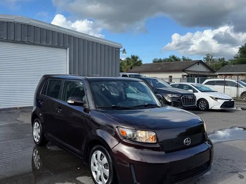 Used 2009 Scion xB FWD image 1