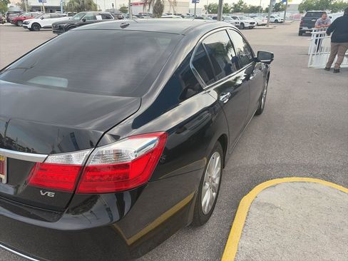 Used 2015 Honda Accord EX-L image 5