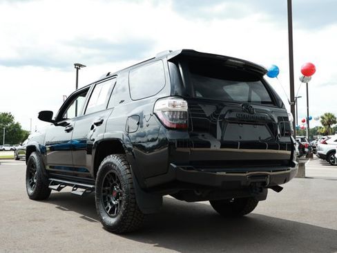 Used 2023 Toyota 4Runner SR5 Premium w/ Moonroof Package RWD image 8