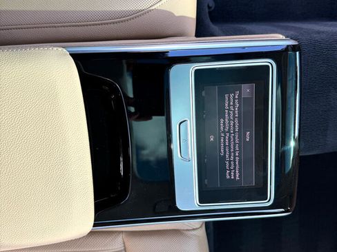 Used 2021 Audi A8 L 3.0T w/ Executive Plus Package image 15