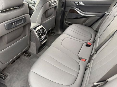 Used 2019 BMW X5 xDrive40i w/ Premium Package 2 image 18