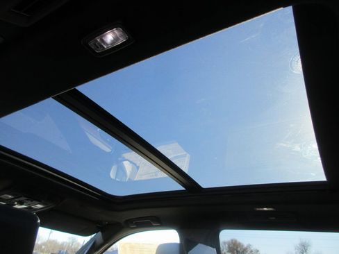 New 2026 GMC Yukon XL Denali w/ Denali Reserve Package image 16