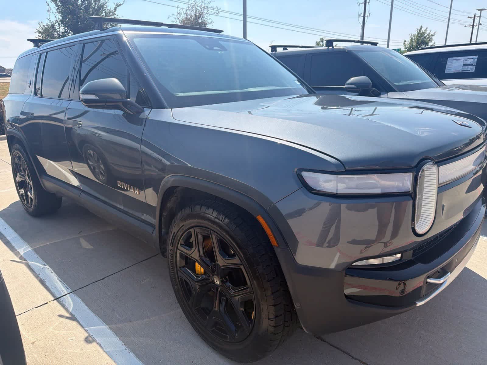 Used 2023 Rivian R1S Adventure Quad AWD/4WD image 2