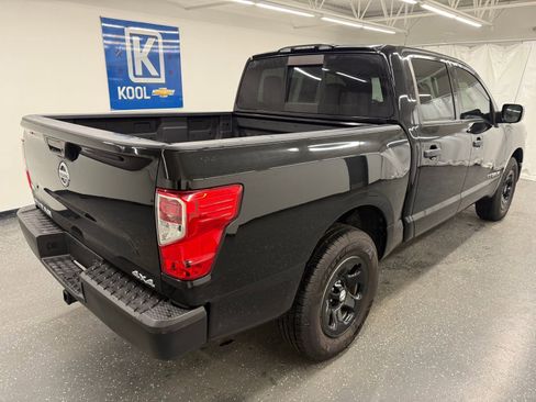 Used 2018 Nissan Titan S w/ S Utility Package image 2