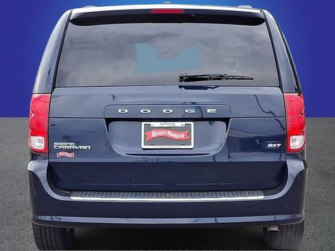 Used 2015 Dodge Grand Caravan SXT w/ UConnect Hands-Free Group FWD image 5