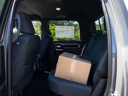 New 2026 RAM 2500 Big Horn AWD/4WD image 18