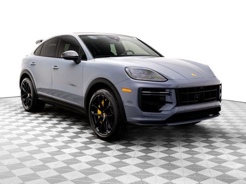 Certified 2024 Porsche Cayenne Turbo GT image 6