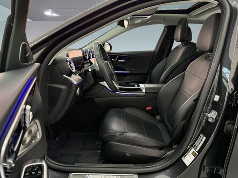 Used 2023 Mercedes-Benz C 300 Sedan image 5