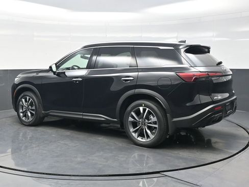 Used 2025 INFINITI QX60 Luxe w/ Vision Package image 4