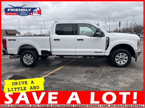 Used 2024 Ford F350 XLT image 4
