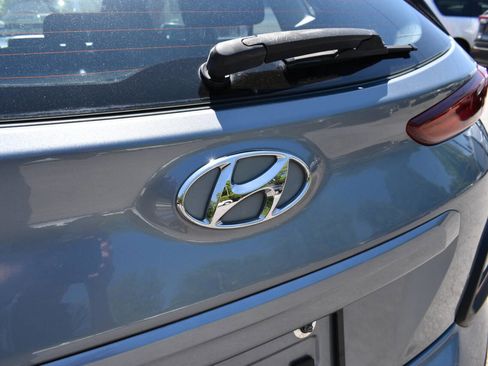 Used 2021 Hyundai Kona SE FWD image 28