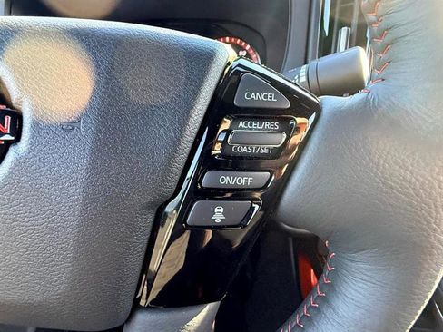 Used 2026 Nissan Frontier PRO-4X w/ Pro-4x Convenience Package image 34