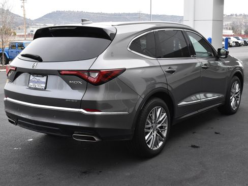 Used 2024 Acura MDX SH-AWD w/ Advance Package image 6