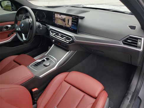 Used 2024 BMW 330i Sedan image 4