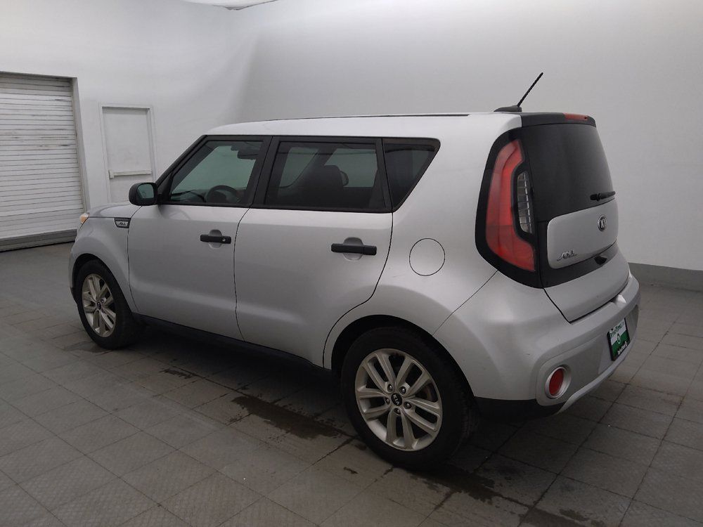Used 2017 Kia Soul + FWD image 3