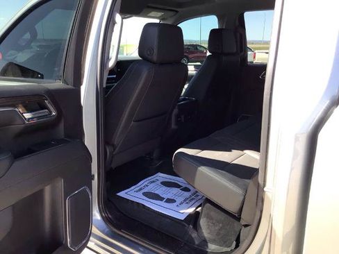 Used 2024 Chevrolet Silverado 1500 LT Trail Boss w/ Convenience Package II AWD/4WD image 13
