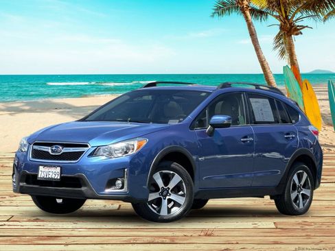 Used 2016 Subaru Crosstrek Touring AWD/4WD image 2