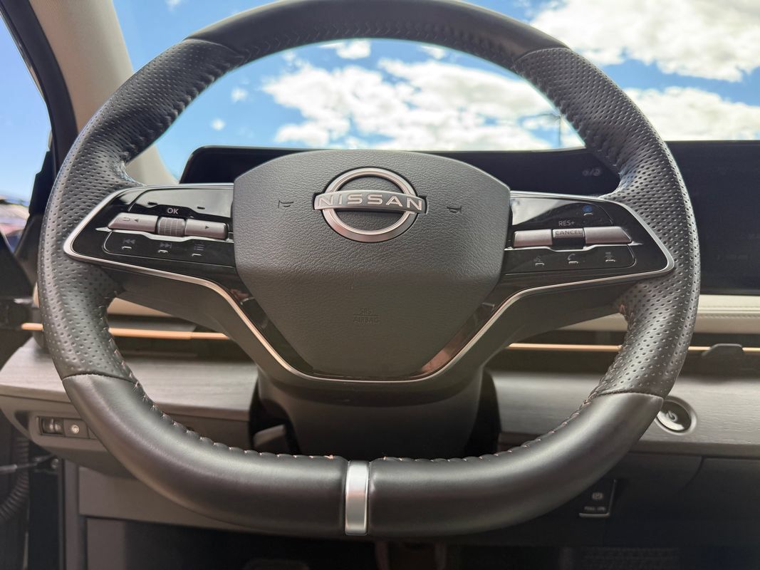 Used 2023 Nissan Ariya FWD image 30