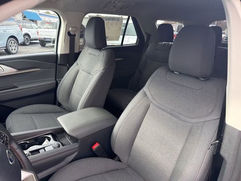 New 2026 Ford Explorer Active image 18