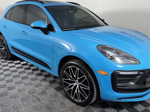 Used 2023 Porsche Macan w/ Premium Package Plus AWD/4WD image 11