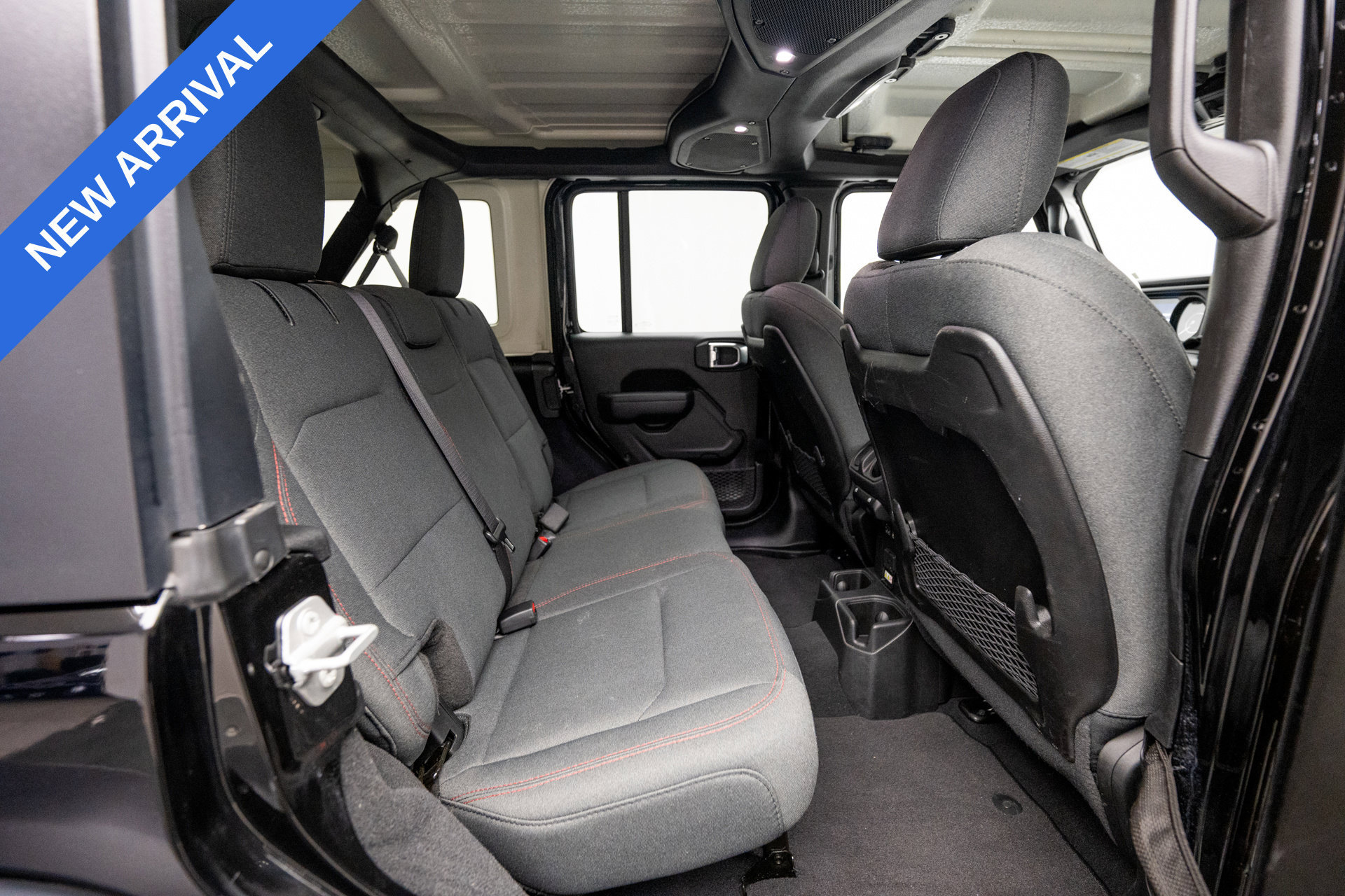 Used 2025 Jeep Wrangler Unlimited Rubicon AWD/4WD image 15