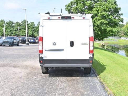 Used 2025 RAM ProMaster 2500 w/ Safety Group FWD image 6