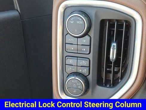 Certified 2020 Chevrolet Silverado 1500 High Country w/ Technology Package image 28