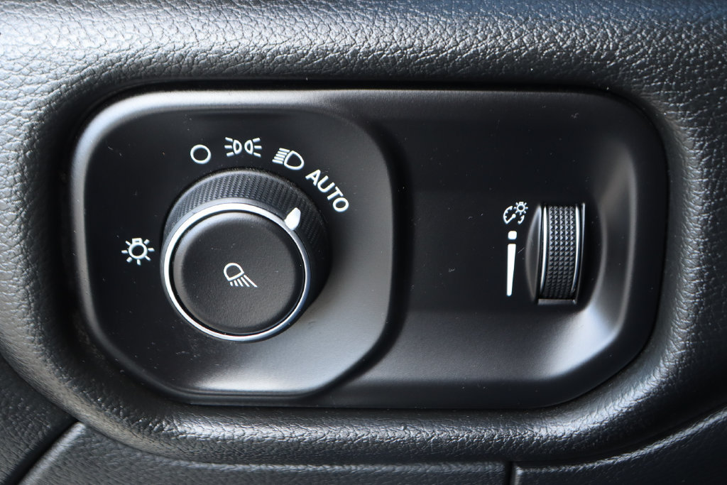 Used 2021 RAM 2500 Tradesman RWD image 21