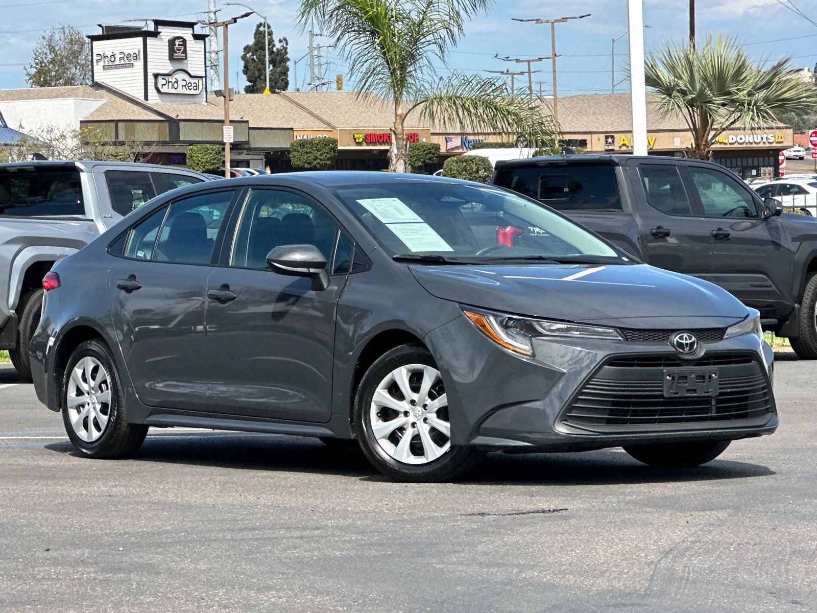 Used 2025 Toyota Corolla LE FWD image 8