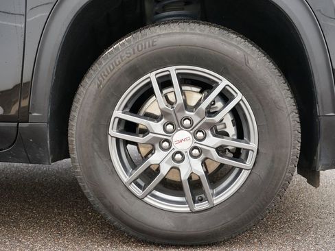 Used 2025 GMC Acadia Elevation image 33