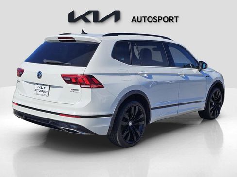 Used 2021 Volkswagen Tiguan SE R-Line image 9