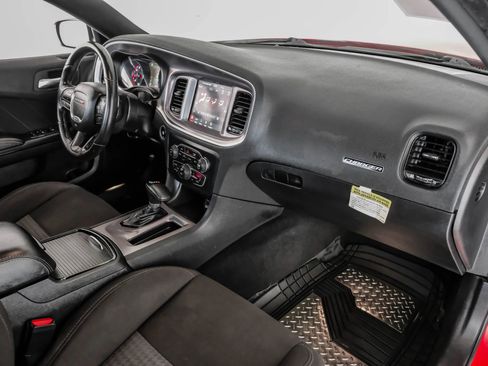 Used 2019 Dodge Charger R/T image 14
