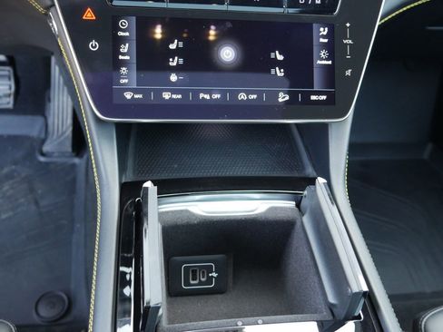 Used 2023 Maserati Grecale Modena image 47