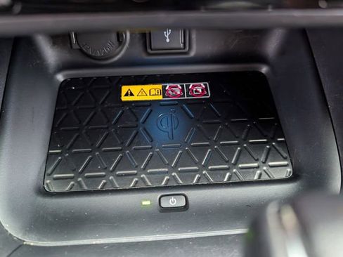 Used 2022 Toyota RAV4 XSE w/ Weather Package image 18