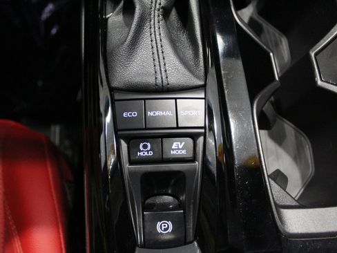 Used 2025 Toyota Camry XSE image 30