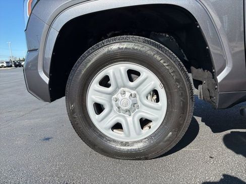 Used 2024 Toyota Tundra SR w/ SR Tow Package RWD image 11