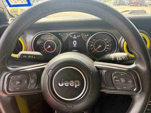 Used 2023 Jeep Gladiator Sport AWD/4WD image 13