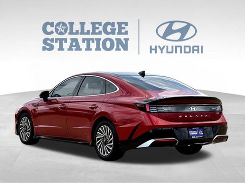 Used 2025 Hyundai Sonata Limited FWD image 8