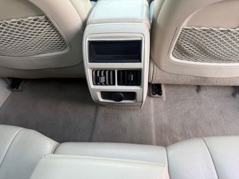 Used 2016 Cadillac SRX Luxury w/ Driver Awareness Package FWD image 12