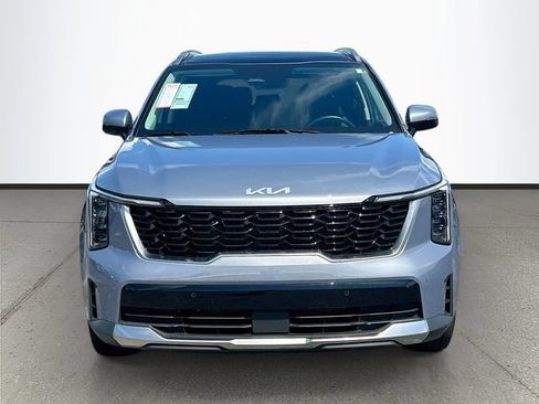 Used 2025 Kia Sorento S w/ Panoramic Sunroof Package FWD image 2