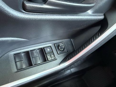 Used 2021 Toyota RAV4 LE FWD image 29