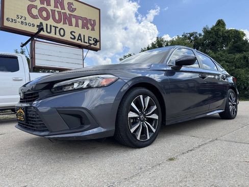 Used 2022 Honda Civic EX image 1