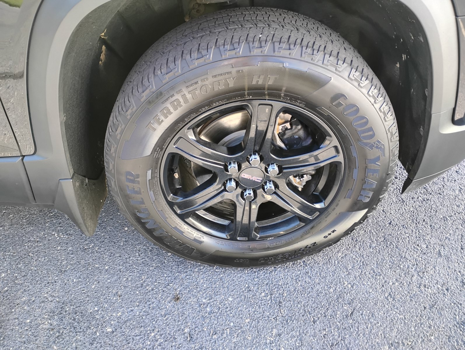 Used 2021 GMC Acadia AT4 w/ Technology Package AWD/4WD image 32